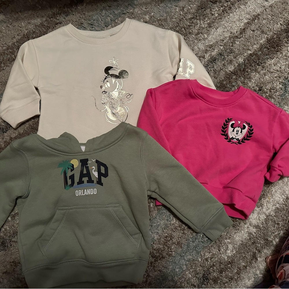 6-12M Baby Gap Sweatshirts